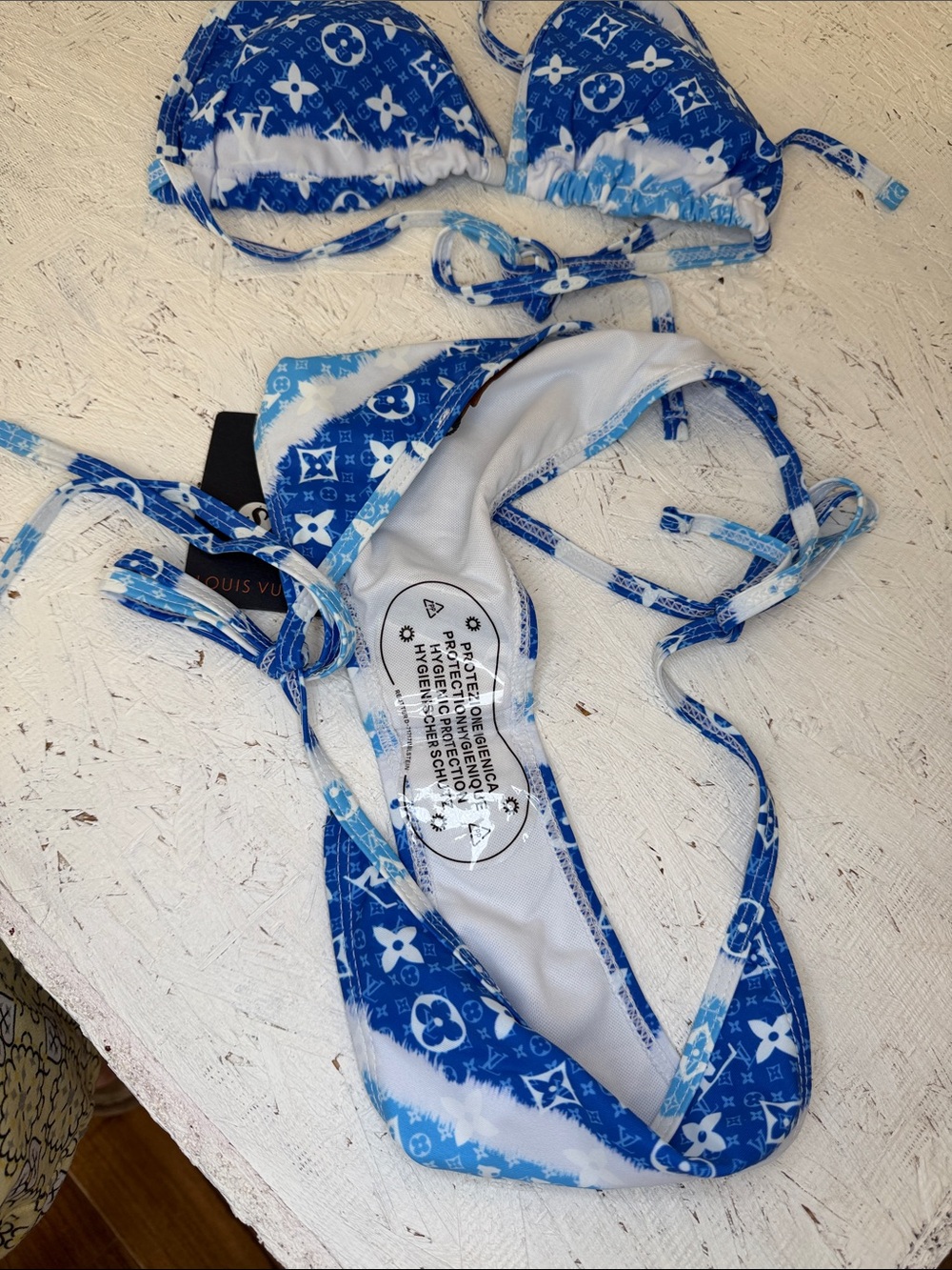 Louie Vuitton NWT 2 pc bikini, SZ  SM blue,/wht signature  logo pattern - Picture 2 of 5